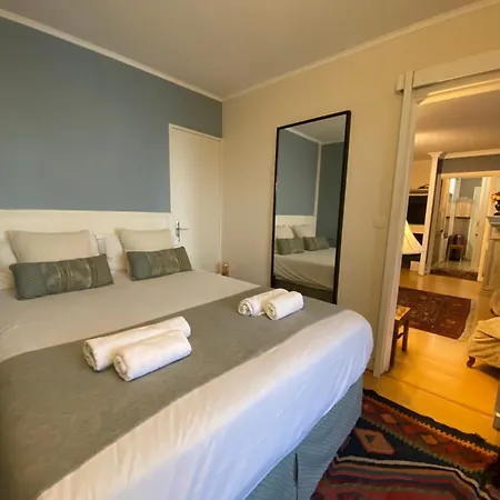 Saint Lambert Terrace Parijs