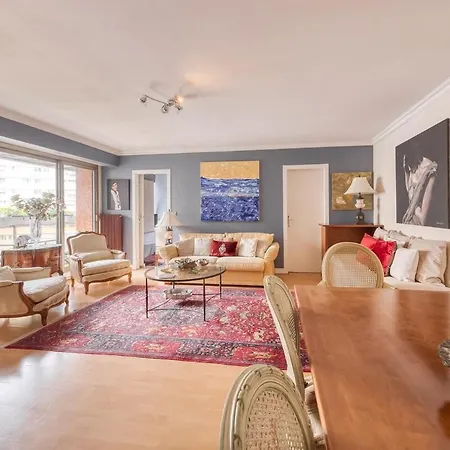 Saint Lambert Terrace Paris