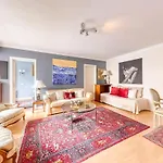 Saint Lambert Terrace Париж